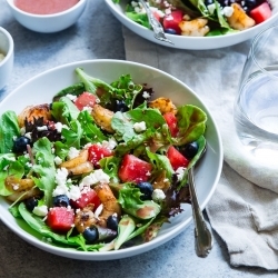 Des fruits pour égayer les salades